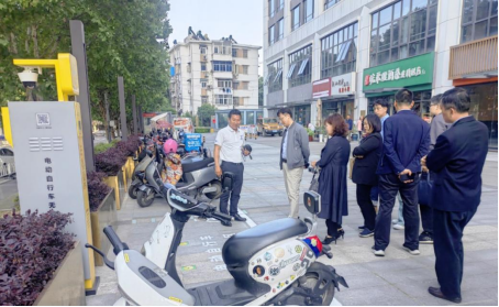 電單車充電樁，智能無(wú)線充電樁，智能掃碼電動(dòng)自行車充電樁廠家